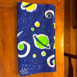 Valances, glow in the dark